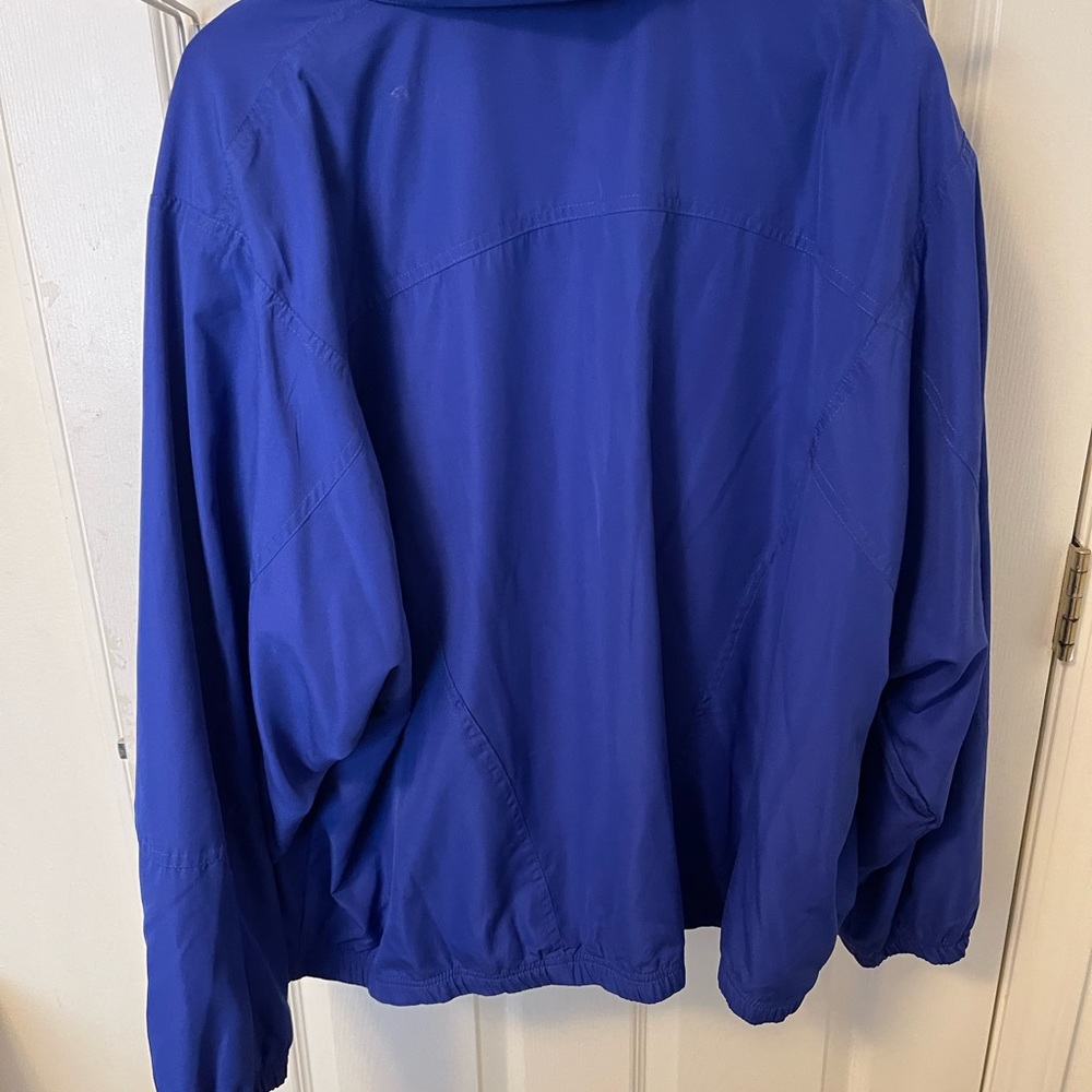 Lightweight jacket! - Picture 4 of 4